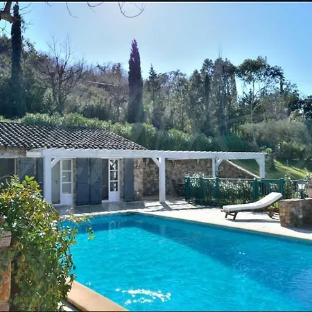 Les Aubres D'or 84 Chemin Du Pre Saint Michel * Grimaud